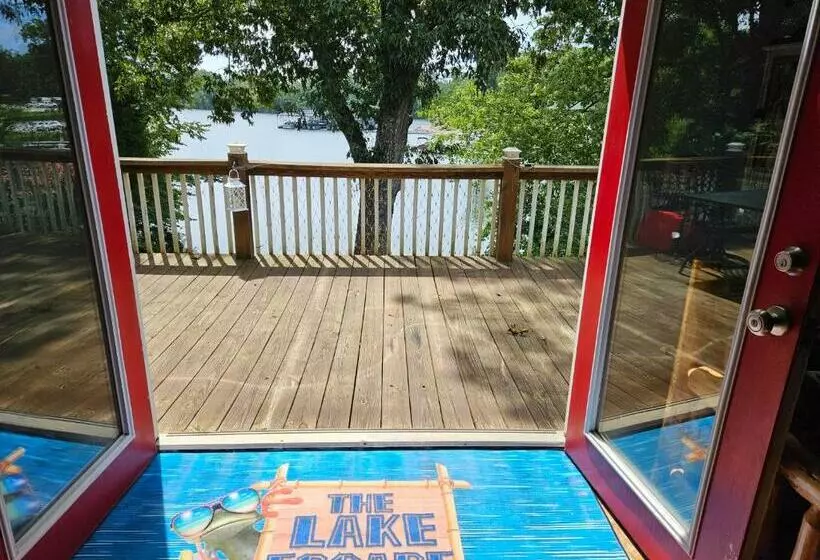 Lakefront Home At Lake Chickamauga! Walk To The Marina!