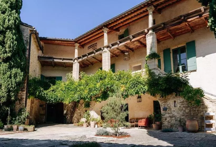 Majatalo Maison 1643