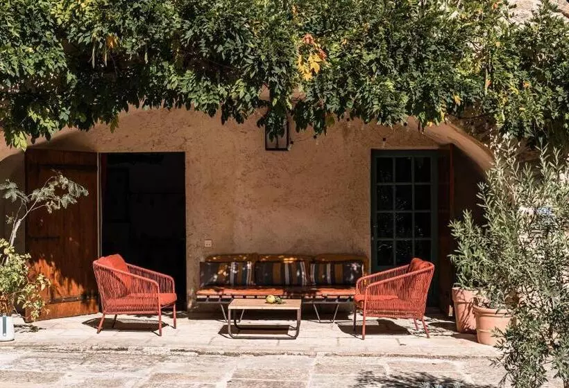 Majatalo Maison 1643