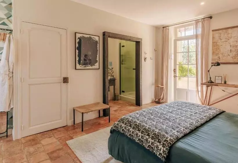 Majatalo Maison 1643