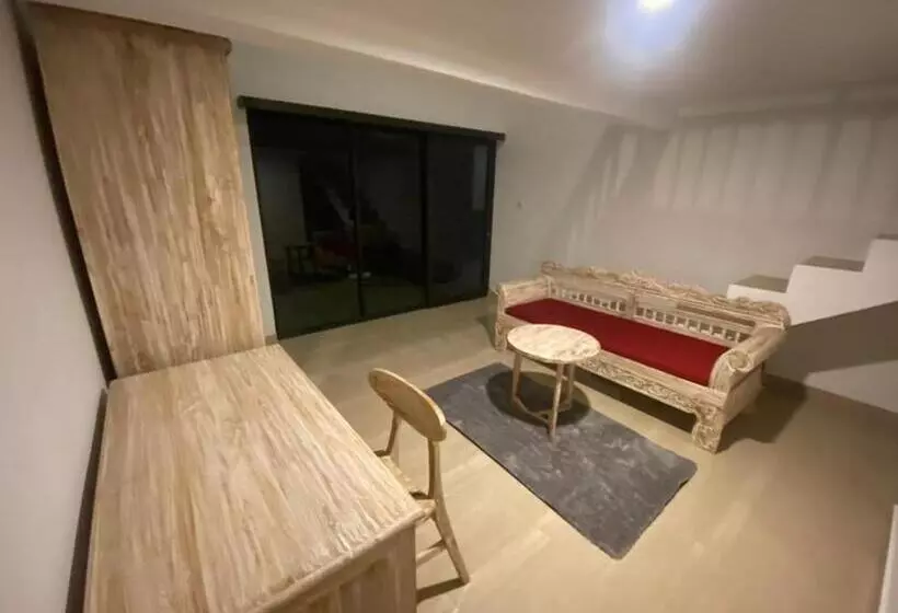 Majatalo Odadi Guesthouse