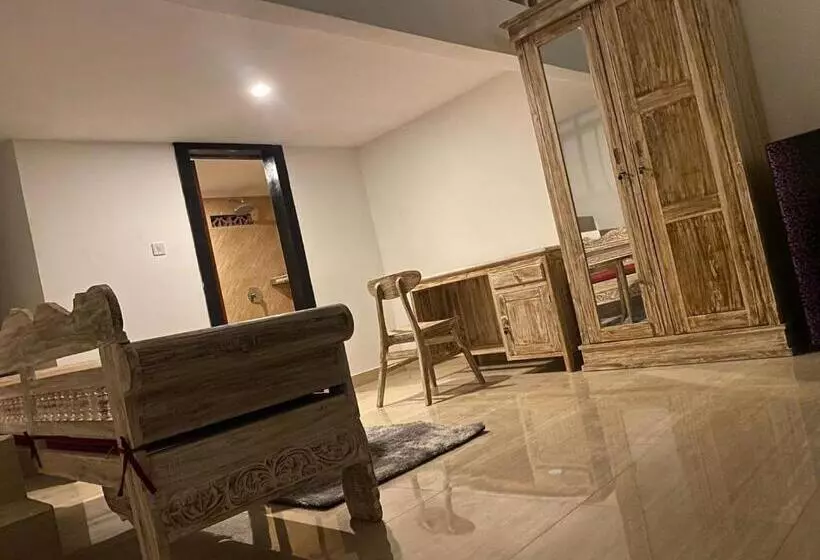 Majatalo Odadi Guesthouse