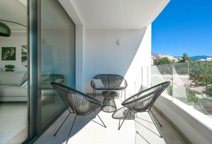 Seashell Infinity Luxury Apartment