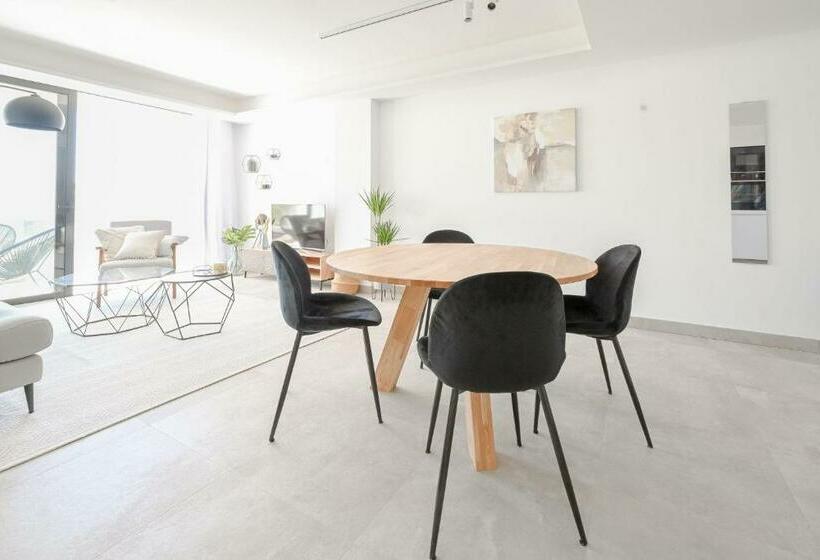 Seashell Infinity Luxury Apartment