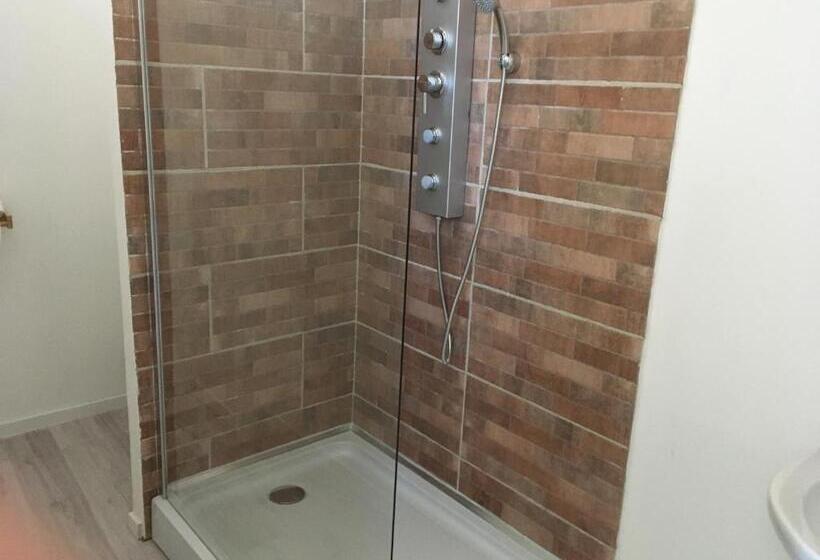 مبيت وإفطار Le Mas Rocamour