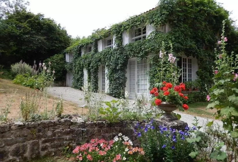 Aamiaismajoitus (B&B) Le Petit Massigny