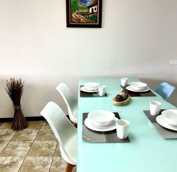 Hermoso Apartamento En La Capital De Costa Rica