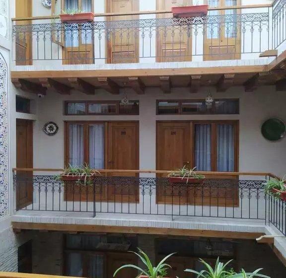 هتل Nodirabegim Boutique