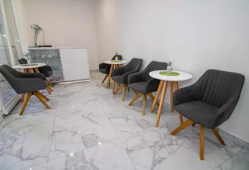 هتل Villa Sonata