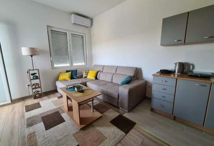 Linda Apartment