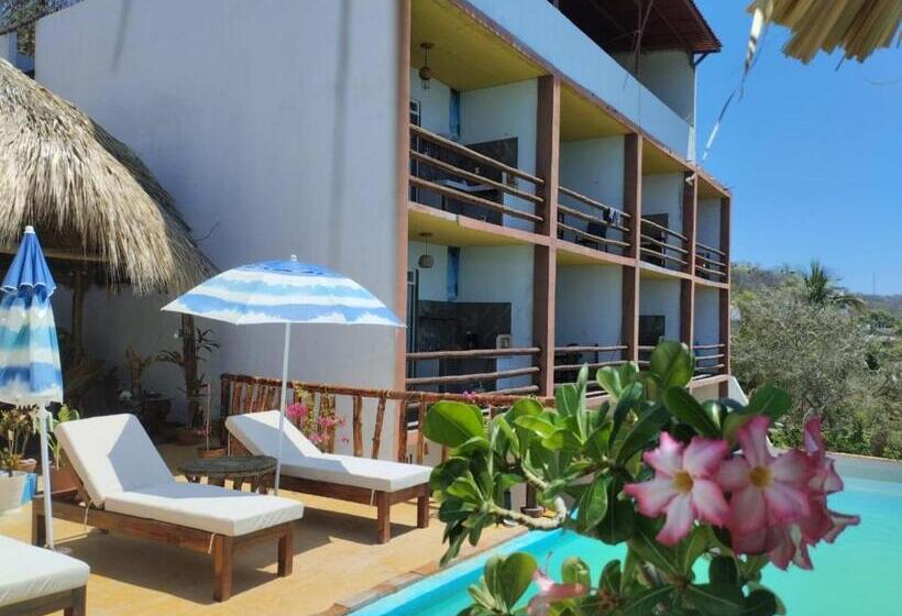Namasté Zipolite Suites