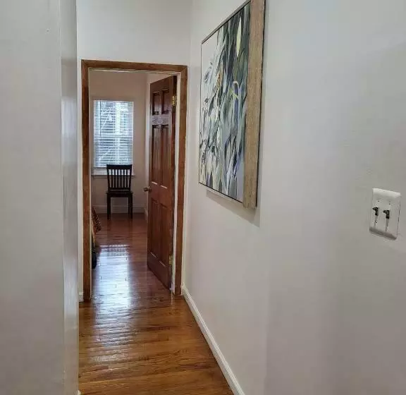 Reservoir Hill Mansion   4 Bedrooms