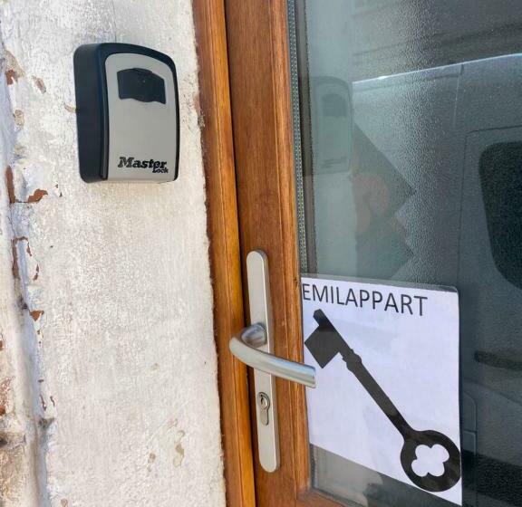 Emilappart En Plein Centre
