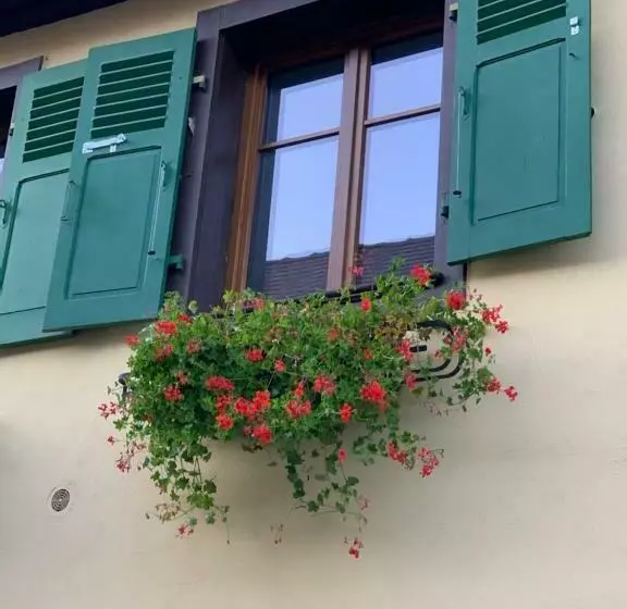 Gîte Du Clocher Dans Ancienne Maison Du Vignoble