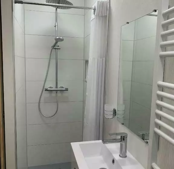 Gîte Du Clocher Dans Ancienne Maison Du Vignoble