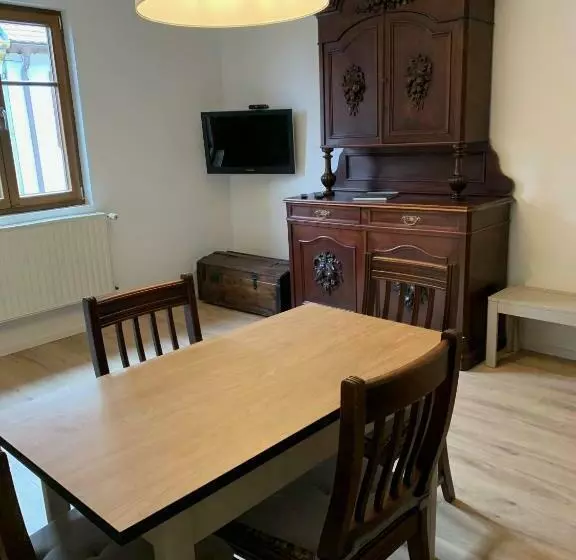 Gîte Du Clocher Dans Ancienne Maison Du Vignoble