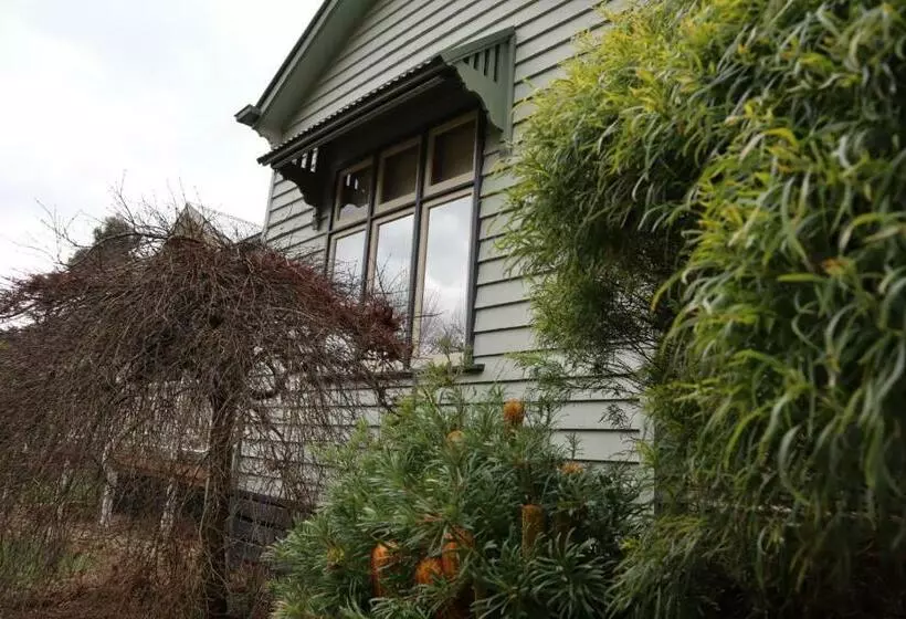ホテル Lottie’s Bed & Breakfast At Fielderberry Farm