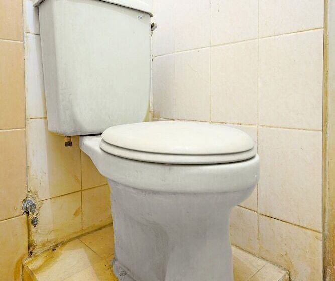 Spot On 91444 Hotel Arimbi