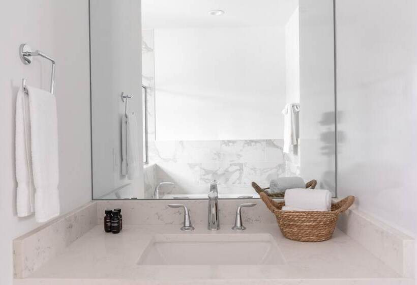 هتل Twain By Avantstay Colorful 4br Condo In Heart Of Nashville