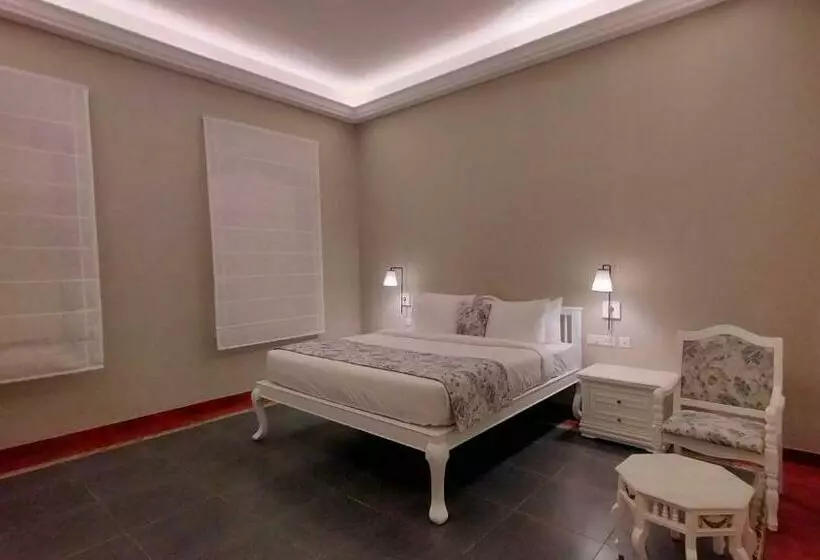 هتل Villa Cavi