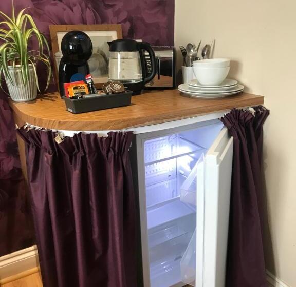 Пансион Stunning Super King, Close To Beach, Shared Bathroom