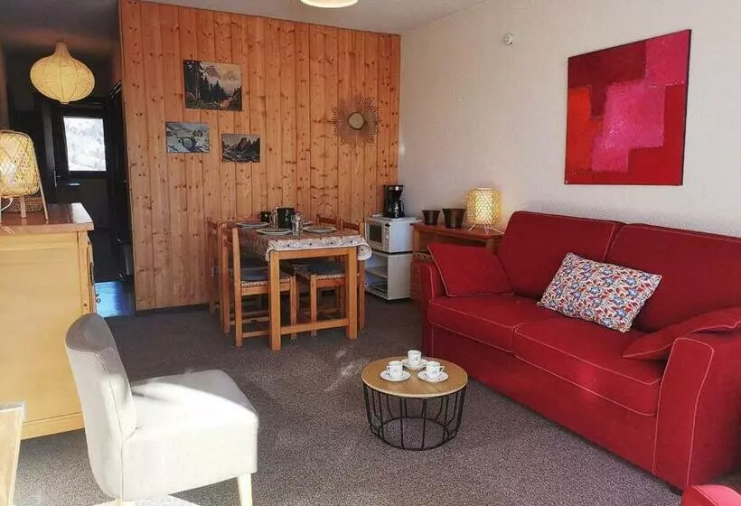 2 Pièces Avec Piscine Et Parking à Notre Dame De Bellecombe, 4 Pers   Fr 1 595 16