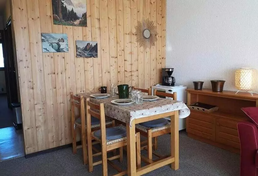 2 Pièces Avec Piscine Et Parking à Notre Dame De Bellecombe, 4 Pers   Fr 1 595 16