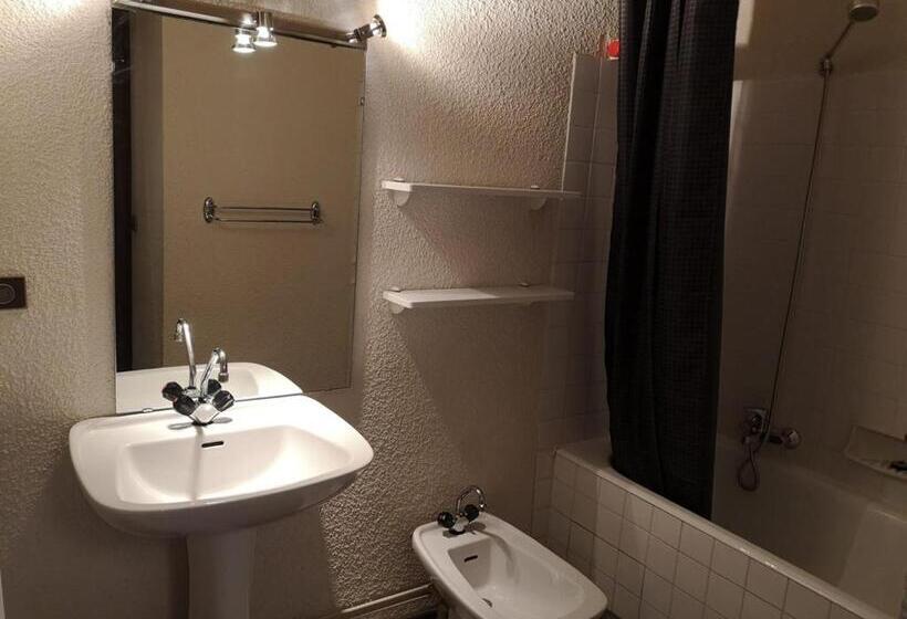 2 Pièces Avec Piscine Et Parking à Notre Dame De Bellecombe, 4 Pers Fr 1 595 16