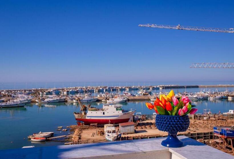 مبيت وإفطار Vittoria Luxury Rooms