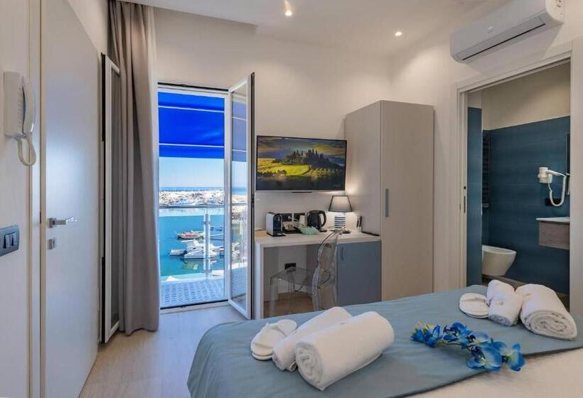 مبيت وإفطار Vittoria Luxury Rooms