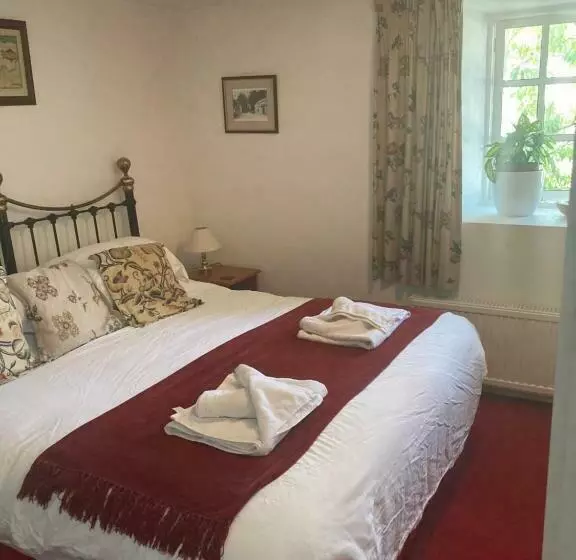 پانسیون Bissick Old Mill