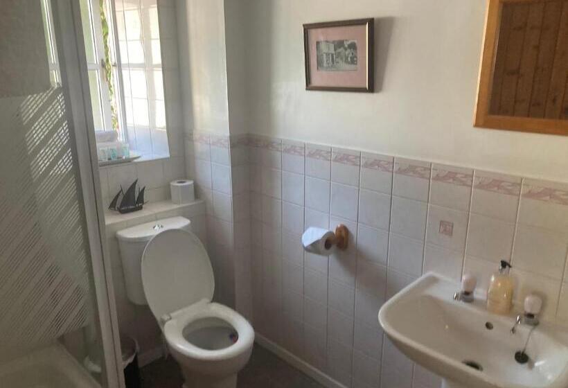 پانسیون Bissick Old Mill