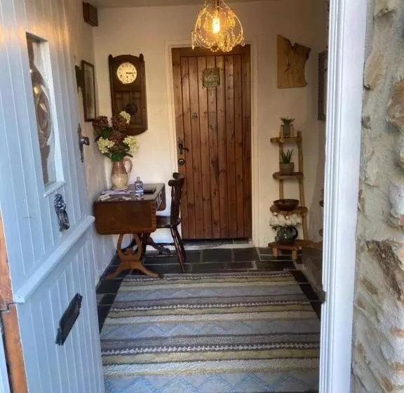 پانسیون Bissick Old Mill