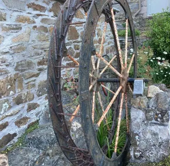 پانسیون Bissick Old Mill