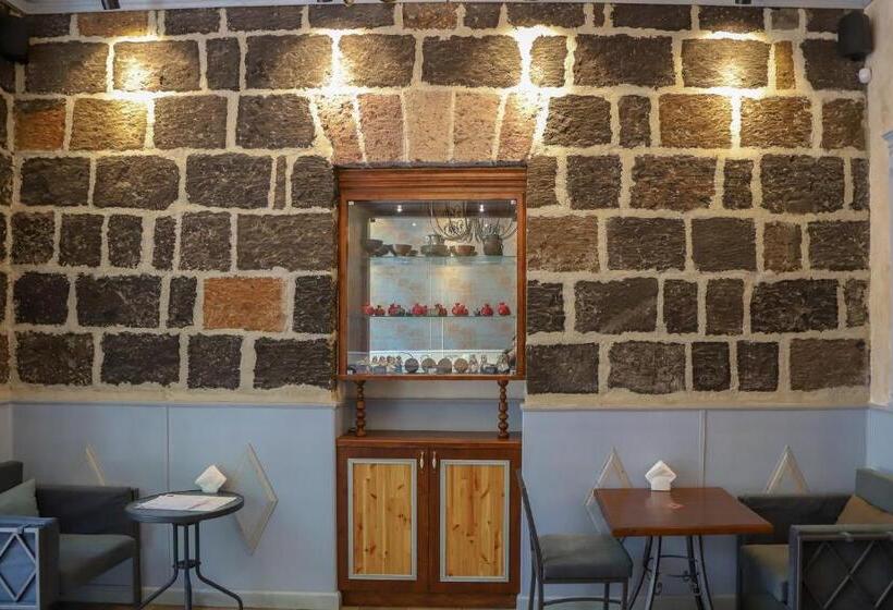 پانسیون Nur Guest House