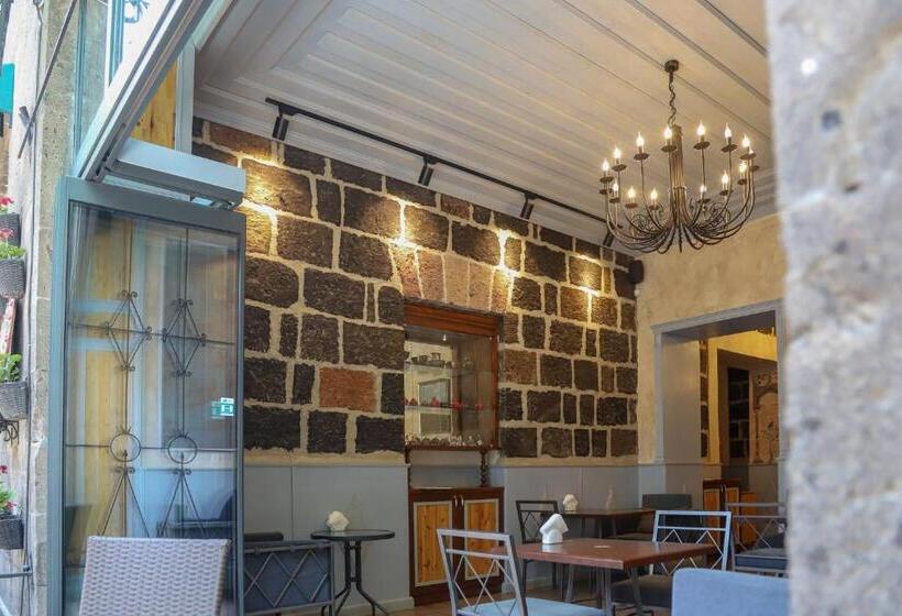 پانسیون Nur Guest House