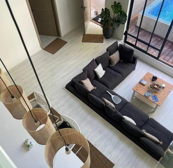 پانسیون Unwind Dhigurah