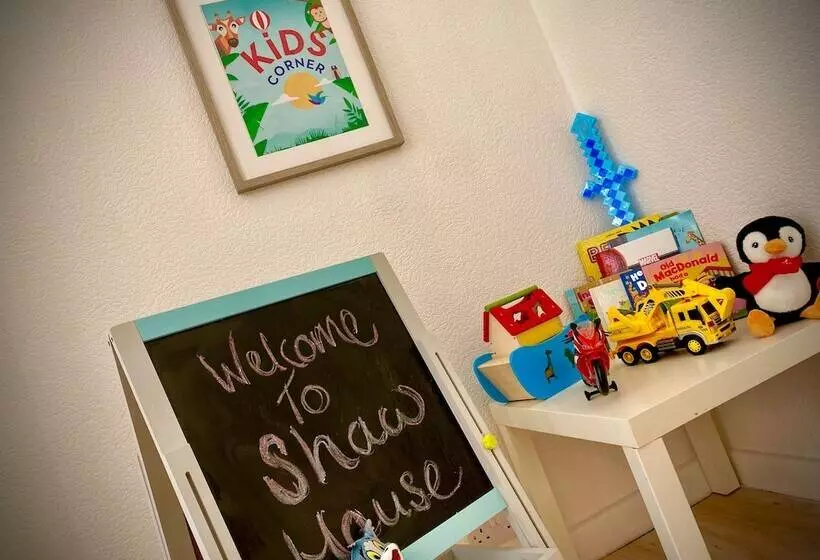 Remarkable 3 Bed Hot Tub House In Blackpool