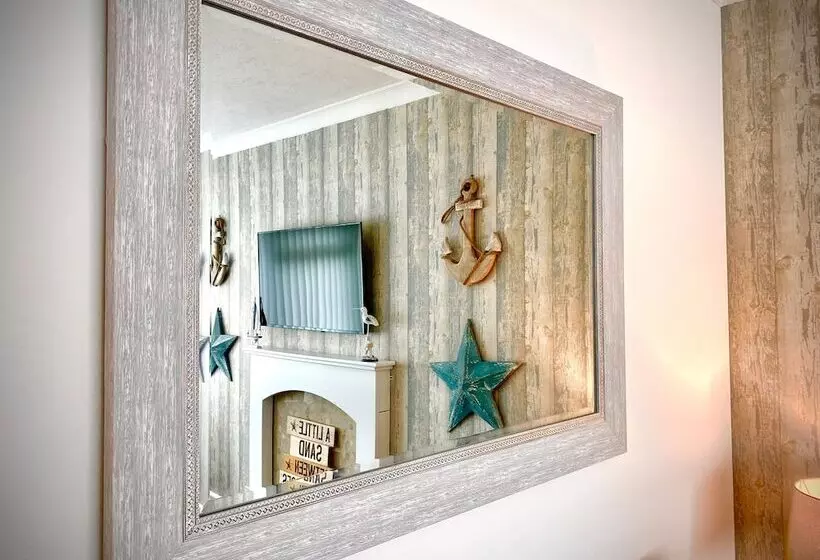 Remarkable 3 Bed Hot Tub House In Blackpool