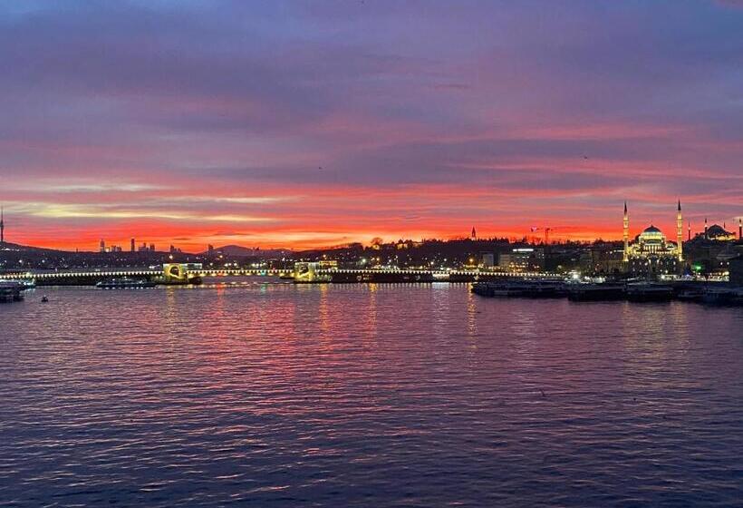 ユースホステル Ferah Otel