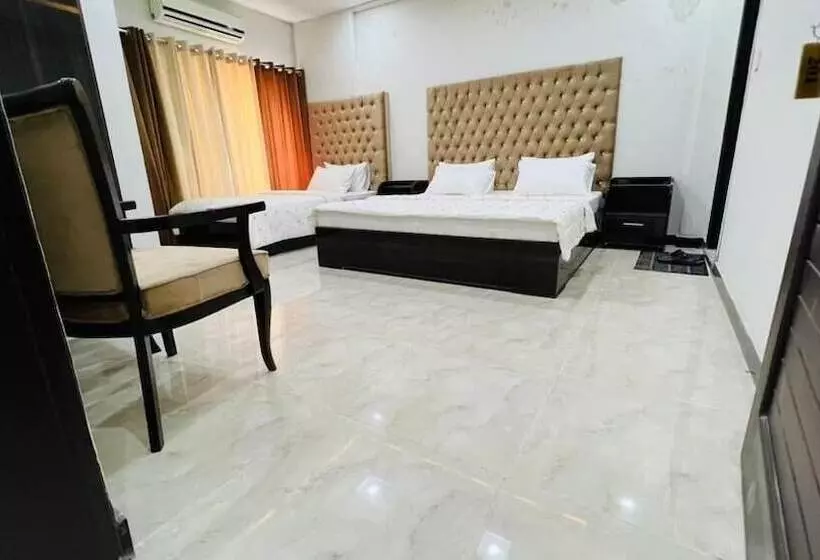 هتل 11 Islamabad