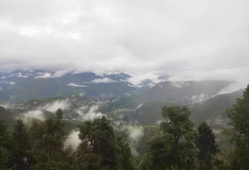 Hotelli Surya Resort Dalhousie