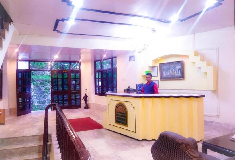 酒店 Surya Resort Dalhousie