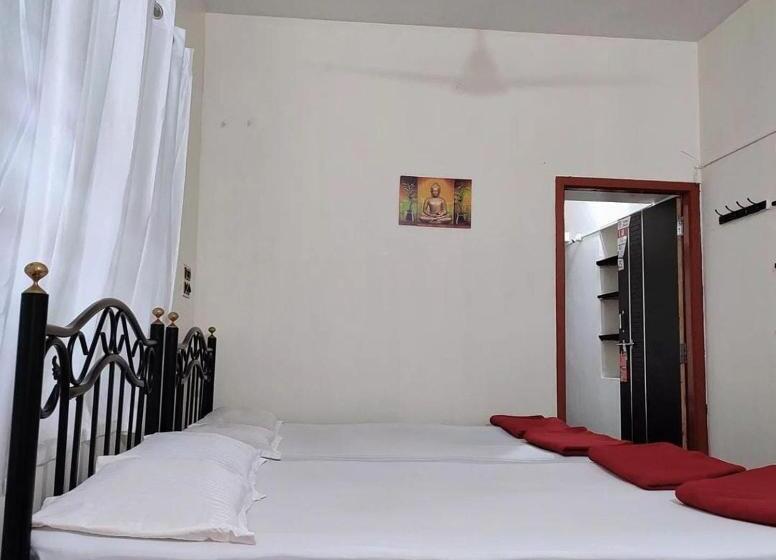 هتل Trishula Guest House