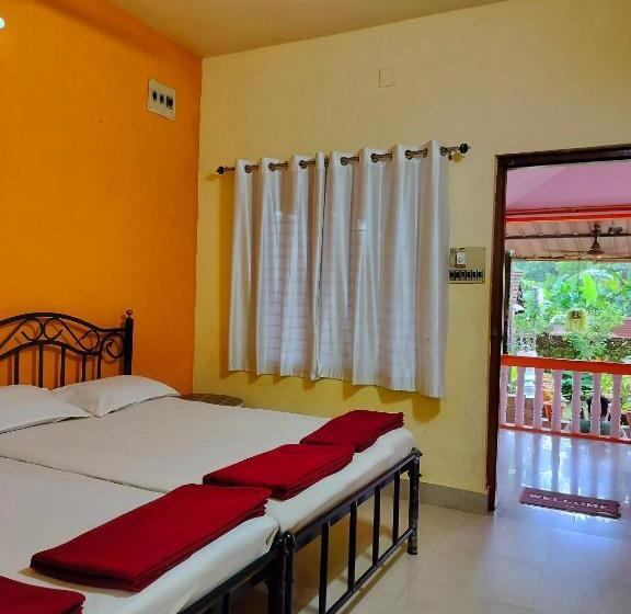 هتل Trishula Guest House