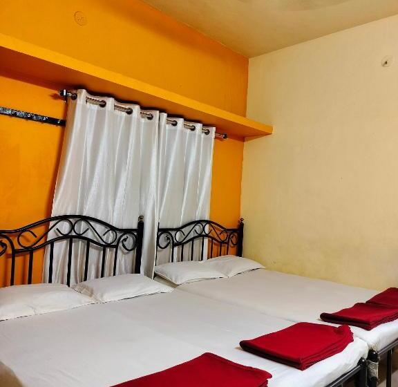 هتل Trishula Guest House