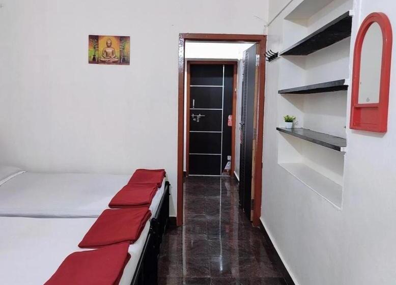 هتل Trishula Guest House