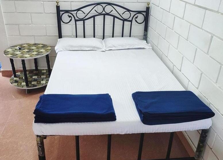 هتل Trishula Guest House