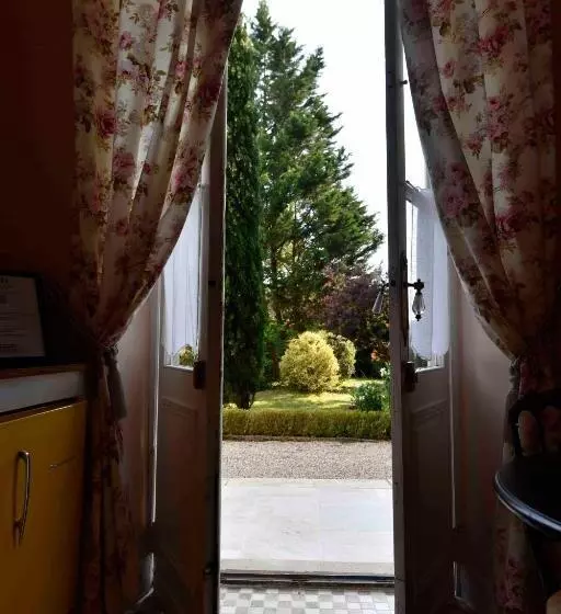 Majatalo Domaine De Plisseau