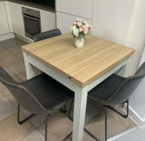 Wharf Inn Premier Apartment Central Manchester   Free Private Parking